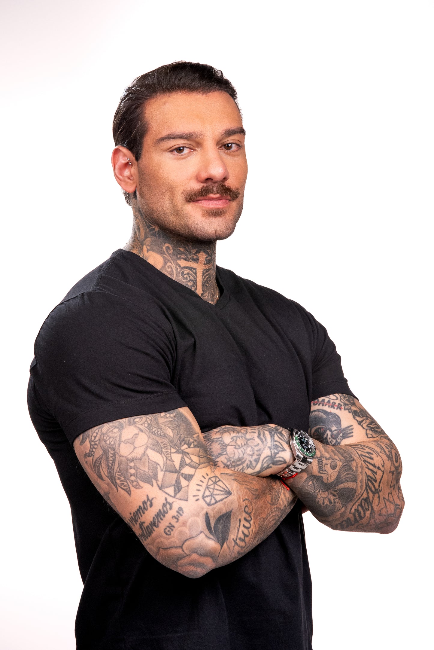 Camiseta Preta Double - Gola Redonda