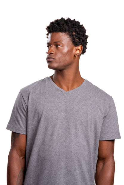 Camiseta Cinza Double - Gola V